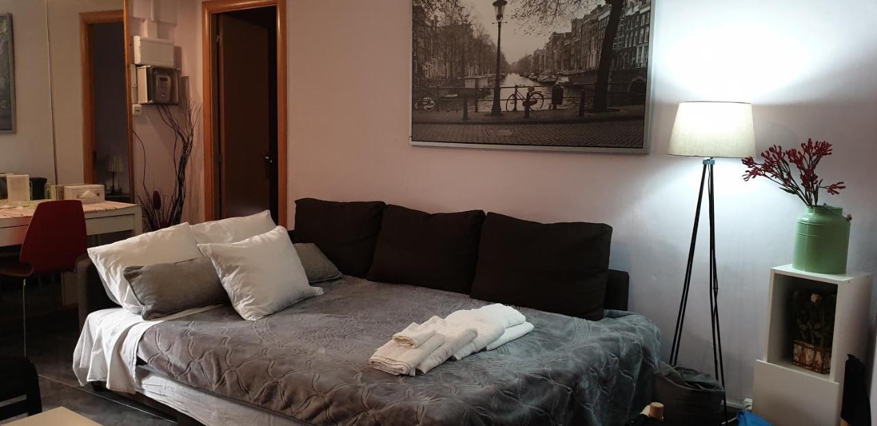 Subway Station Apartment Near Camp Nou L'Hospitalet de Llobregat Eksteriør bilde