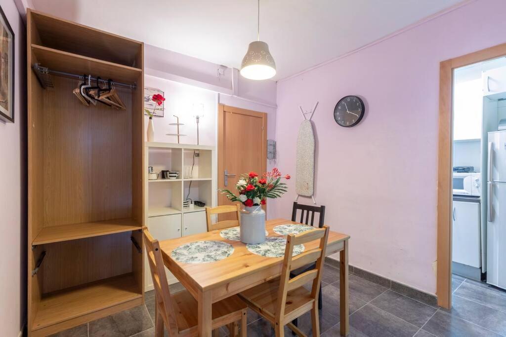 Subway Station Apartment Near Camp Nou L'Hospitalet de Llobregat Eksteriør bilde